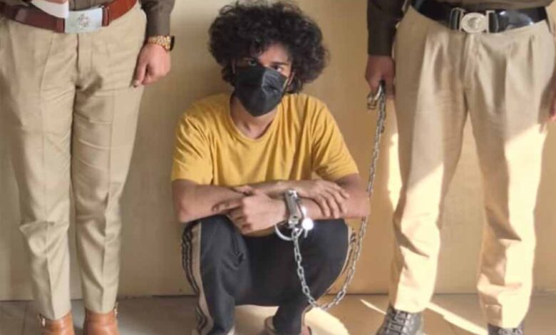 लिव इन पार्टनर के प्राइवेट पार्ट्स में लगाई आग, हवस मिटाने के बाद लड़की संग हैवानियत लिव-इन-पार्टनर-के-प्राइवेट-पार्ट्स-में-लगाई-आग,-हवस-मिटाने-के-बाद-लड़की-संग-हैवानियत