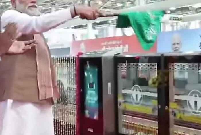55 मिनट में 88 किमी की रफ्तार, पीएम मोदी ने नमो भारत को दी हरी झंडी, मेरठ मेट्रो का भी आगाज़ 55-मिनट-में-88-किमी-की-रफ्तार,-पीएम-मोदी-ने-नमो-भारत-को-दी-हरी-झंडी,-मेरठ-मेट्रो-का-भी-आगाज़