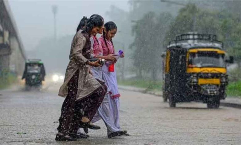 मध्य प्रदेश मौसम बदलेगा मिजाज: 7 जिलों में बारिश का अलर्ट, तापमान 4 डिग्री तक बढ़ेगा मध्य-प्रदेश-मौसम-बदलेगा-मिजाज:-7-जिलों-में-बारिश-का-अलर्ट,-तापमान-4-डिग्री-तक-बढ़ेगा