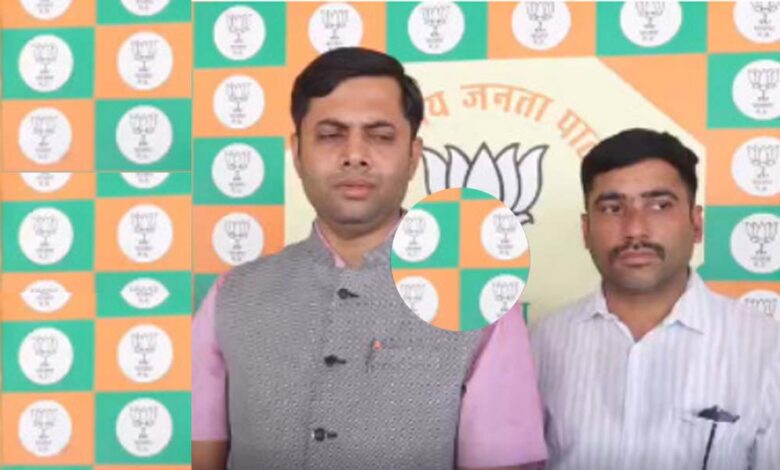 मुख्यमंत्री एवं भाजपा के प्रदेश अध्यक्ष करेंगे ‘सेवा प्रकल्प’ का शुभारंभ मुख्यमंत्री-एवं-भाजपा-के-प्रदेश-अध्यक्ष-करेंगे-‘सेवा-प्रकल्प’-का-शुभारंभ