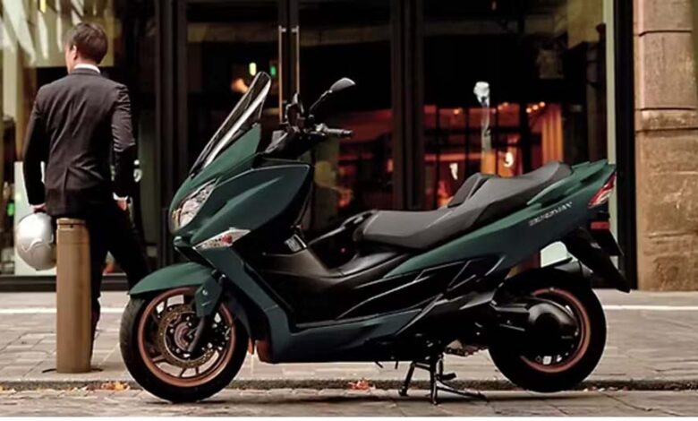 अब स्कूटर में मिलेगा 400 सीसी का पावरफुल इंजन, मुंबई में पेश हुआ नया मॉडल अब-स्कूटर-में-मिलेगा-400-सीसी-का-पावरफुल-इंजन,-मुंबई-में-पेश-हुआ-नया-मॉडल