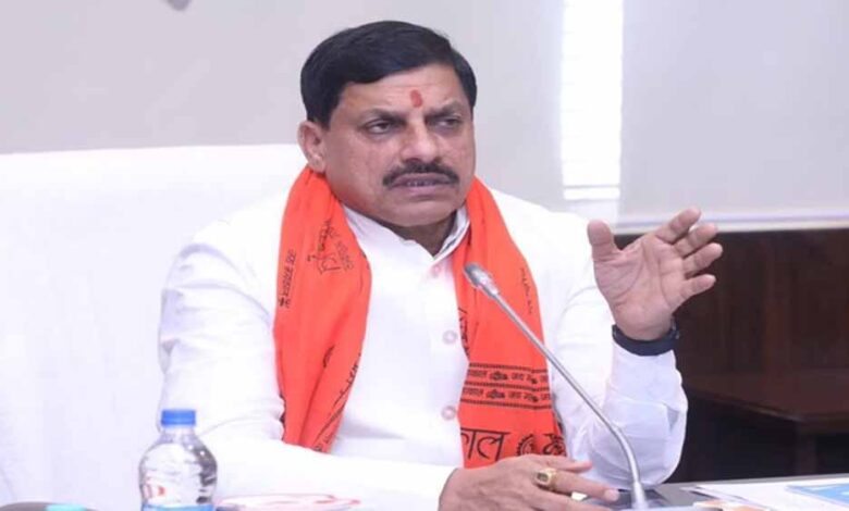 सामाजिक सुरक्षा के क्षेत्र में ऐतिहासिक पहल हैं प्रधानमंत्री की जन-सुरक्षा योजनाएं : मुख्यमंत्री डॉ. यादव सामाजिक-सुरक्षा-के-क्षेत्र-में-ऐतिहासिक-पहल-हैं-प्रधानमंत्री-की-जन-सुरक्षा-योजनाएं-:-मुख्यमंत्री-डॉ.-यादव