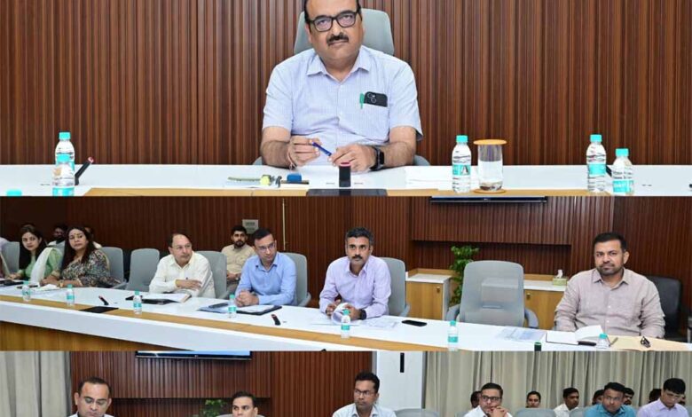 शासन के मिशन मोड में किए जाने वाले कार्यों की हुई समीक्षा मुख्य सचिव ने अधिकारियों की ली बैठक शासन-के-मिशन-मोड-में-किए-जाने-वाले-कार्यों-की-हुई-समीक्षा-मुख्य-सचिव-ने-अधिकारियों-की-ली-बैठक