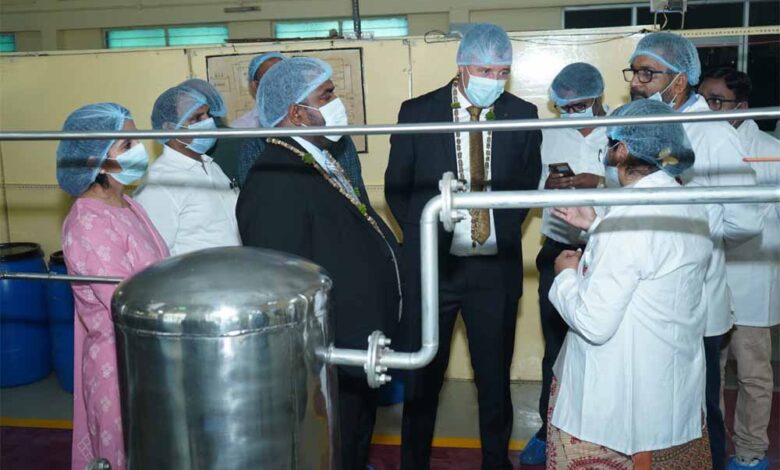 न्यूजीलैंड के विशेषज्ञों ने साझा की शहद प्रसंस्करण और विपणन की आधुनिक तकनीकें न्यूजीलैंड-के-विशेषज्ञों-ने-साझा-की-शहद-प्रसंस्करण-और-विपणन-की-आधुनिक-तकनीकें