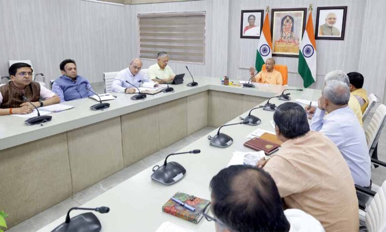 भीषण गर्मी पर सीएम योगी ने दिए सभी विभागों को अलर्ट रहने के निर्देश भीषण-गर्मी-पर-सीएम-योगी-ने-दिए-सभी-विभागों-को-अलर्ट-रहने-के-निर्देश