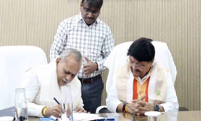 नवनियुक्त अध्यक्ष जैन ने संभाला मध्यप्रदेश गृह निर्माण एवं अधोसंरचना विकास मंडल का कार्यभार नवनियुक्त-अध्यक्ष-जैन-ने-संभाला-मध्यप्रदेश-गृह-निर्माण-एवं-अधोसंरचना-विकास-मंडल-का-कार्यभार