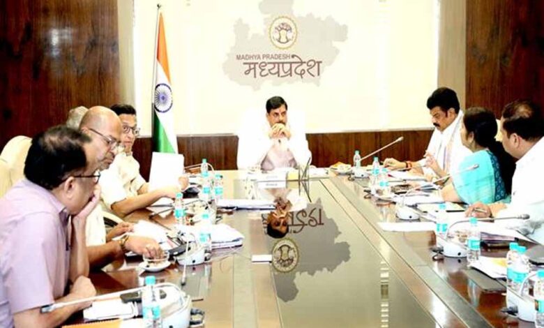 उपभोक्ता हित में अन्य विभागों से समन्वय बढ़ाकर कार्य करे खाद्य विभाग : मुख्यमंत्री डॉ. यादव उपभोक्ता-हित-में-अन्य-विभागों-से-समन्वय-बढ़ाकर-कार्य-करे-खाद्य-विभाग-:-मुख्यमंत्री-डॉ.-यादव