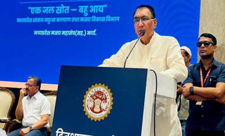 पारंपरिक मछली पालन से आगे बढ़कर स्टार्टअप आधारित होगा मत्स्योद्योग : राज्यमंत्री पंवार पारंपरिक-मछली-पालन-से-आगे-बढ़कर-स्टार्टअप-आधारित-होगा-मत्स्योद्योग-:-राज्यमंत्री-पंवार