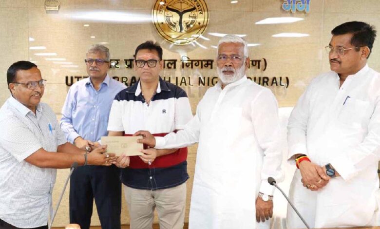 यूपी में 170 कर्मचारियों के ट्रांसफर की अनोखी प्रक्रिया, मनचाही पोस्टिंग दी गई यूपी-में-170-कर्मचारियों-के-ट्रांसफर-की-अनोखी-प्रक्रिया,-मनचाही-पोस्टिंग-दी-गई