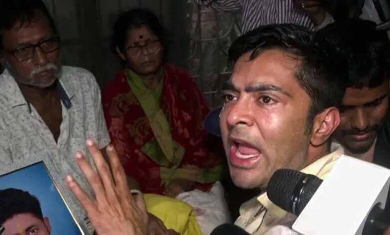 अभिषेक बनर्जी हमले पर सियासत तेज, ममता की कथित ऑडियो क्लिप से बढ़ा विवाद अभिषेक-बनर्जी-हमले-पर-सियासत-तेज,-ममता-की-कथित-ऑडियो-क्लिप-से-बढ़ा-विवाद