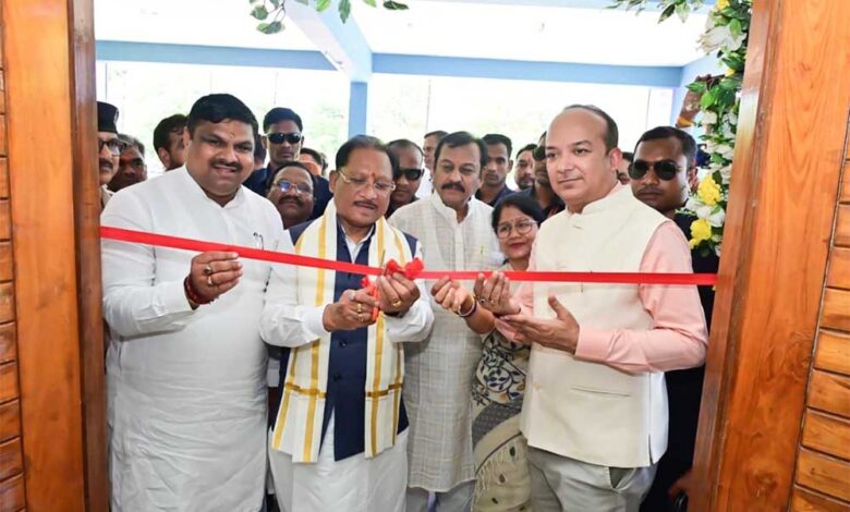 युवाओं के लिए तकनीकी क्रांति की सौगात: मुख्यमंत्री विष्णुदेव साय ने किया अत्याधुनिक आईटी पार्क का लोकार्पण युवाओं-के-लिए-तकनीकी-क्रांति-की-सौगात:-मुख्यमंत्री-विष्णुदेव-साय-ने-किया-अत्याधुनिक-आईटी-पार्क-का-लोकार्पण