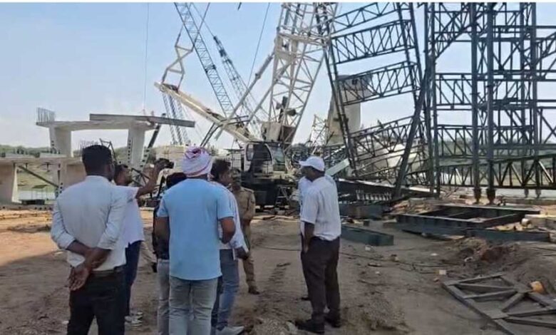 हमीरपुर सेतु दुर्घटना की जांच के लिए दो उच्चस्तरीय समितियां गठित, दोषियों पर होगी कठोर कार्रवाई हमीरपुर-सेतु-दुर्घटना-की-जांच-के-लिए-दो-उच्चस्तरीय-समितियां-गठित,-दोषियों-पर-होगी-कठोर-कार्रवाई