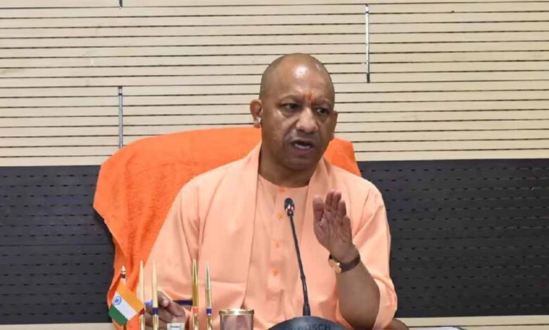 योगी सरकार में गांवों को मिली नई पहचान, प्रदेश की 57,694 पंचायतों में स्थापित हुए ग्राम सचिवालय योगी-सरकार-में-गांवों-को-मिली-नई-पहचान,-प्रदेश-की-57,694-पंचायतों-में-स्थापित-हुए-ग्राम-सचिवालय