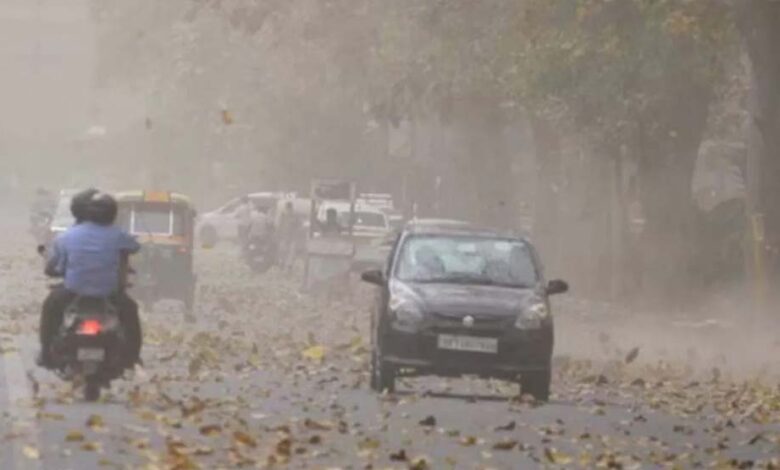 भोपाल में आंधी-बारिश का कहर: 80 पेड़ गिरे, कई जगह ट्रैफिक जाम; MP के 45 जिलों में अलर्ट जारी भोपाल-में-आंधी-बारिश-का-कहर:-80-पेड़-गिरे,-कई-जगह-ट्रैफिक-जाम;-mp-के-45-जिलों-में-अलर्ट-जारी
