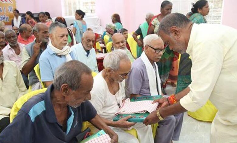 वरिष्ठजन की सेवा ही मानवता की सच्ची सेवा : मंत्री कुशवाह वरिष्ठजन-की-सेवा-ही-मानवता-की-सच्ची-सेवा-:-मंत्री-कुशवाह