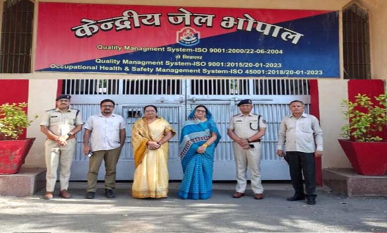 महिला बंदियों के पुनर्वास और आत्मनिर्भरता को बढ़ावा देना हमारी प्राथमिकता : आयोग अध्यक्ष यादव महिला-बंदियों-के-पुनर्वास-और-आत्मनिर्भरता-को-बढ़ावा-देना-हमारी-प्राथमिकता-:-आयोग-अध्यक्ष-यादव