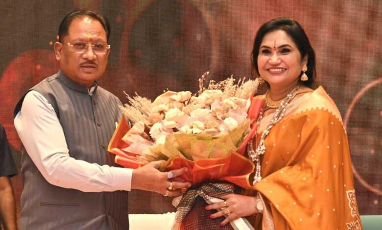 फिल्में समाज में सकारात्मक बदलाव की सशक्त माध्यम हैं – मुख्यमंत्री विष्णु देव साय फिल्में-समाज-में-सकारात्मक-बदलाव-की-सशक्त-माध्यम-हैं-–-मुख्यमंत्री-विष्णु-देव-साय