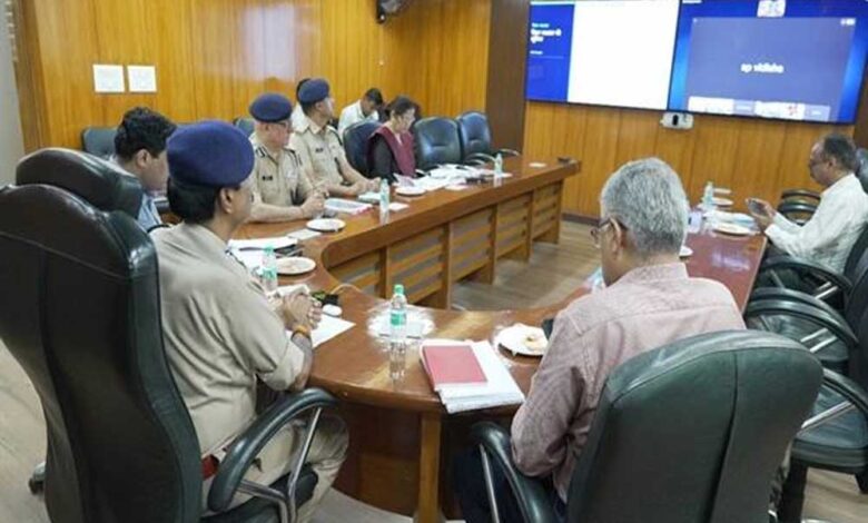 साइबर अपराधों के विरुद्ध 15 दिवसीय “Safe Click 2.0” वृहद जनजागरूकता अभियान चलेगा साइबर-अपराधों-के-विरुद्ध-15-दिवसीय-“safe-click-2.0”-वृहद-जनजागरूकता-अभियान-चलेगा