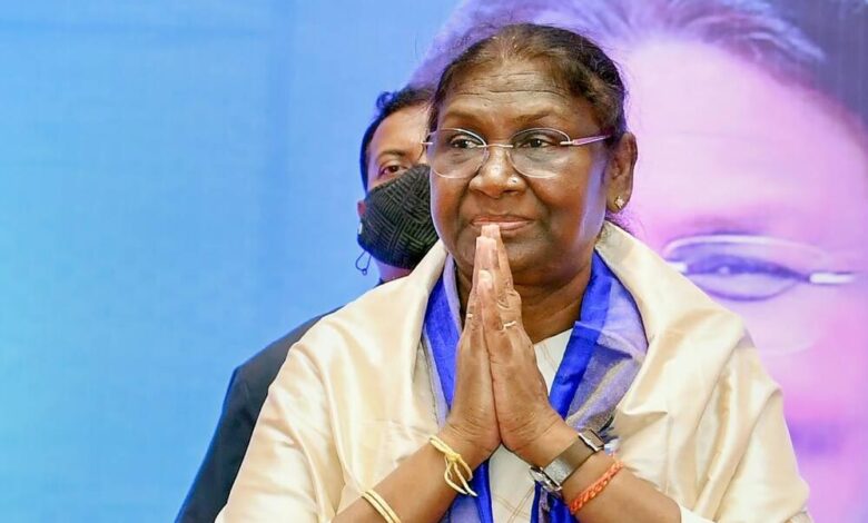 राष्ट्रपति द्रौपदी मुर्मु का 5 दिवसीय MP दौरा शुरू, इंदौर से ग्वालियर तक कई कार्यक्रमों में लेंगी हिस्सा राष्ट्रपति-द्रौपदी-मुर्मु-का-5-दिवसीय-mp-दौरा-शुरू,-इंदौर-से-ग्वालियर-तक-कई-कार्यक्रमों-में-लेंगी-हिस्सा