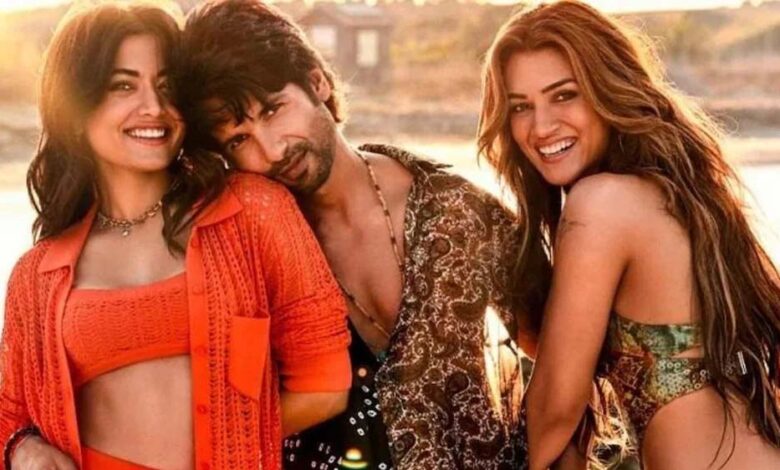 ‘कॉकटेल 2’ ने वीकेंड पर मचाया धमाल, 3 दिनों में 75 करोड़ के पार पहुंची कमाई ‘कॉकटेल-2’-ने-वीकेंड-पर-मचाया-धमाल,-3-दिनों-में-75-करोड़-के-पार-पहुंची-कमाई