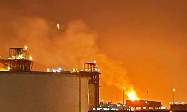 कतर के LNG प्लांट में मौत का धमाका: 13 की दर्दनाक मौत, भारत-पाकिस्तान के नागरिक भी हादसे का शिकार कतर-के-lng-प्लांट-में-मौत-का-धमाका:-13-की-दर्दनाक-मौत,-भारत-पाकिस्तान-के-नागरिक-भी-हादसे-का-शिकार