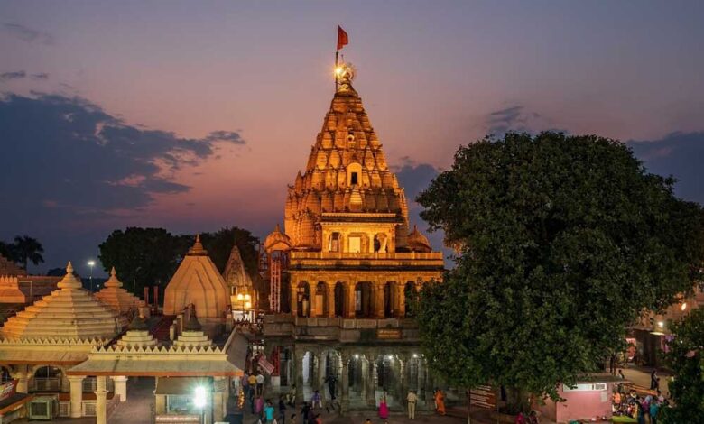 महाकाल मंदिर की आय ने बनाया नया रिकॉर्ड, 142 करोड़ रुपए का दान; पिछले साल से 27 करोड़ अधिक महाकाल-मंदिर-की-आय-ने-बनाया-नया-रिकॉर्ड,-142-करोड़-रुपए-का-दान;-पिछले-साल-से-27-करोड़-अधिक